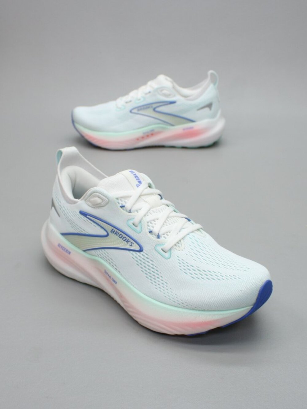 Brooks Ladies 8 Glycerin 22 White Shell Blue Running Shoes Sneakers 1204341B110